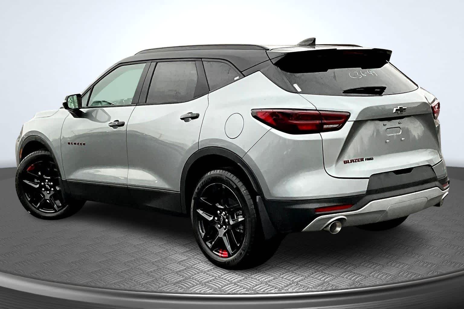 2025 Chevrolet Blazer LT Image 4 of 14