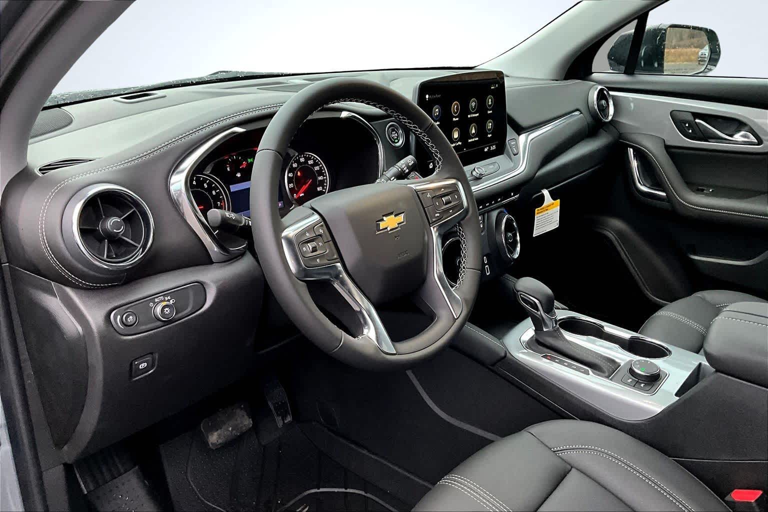 2025 Chevrolet Blazer LT Image 9 of 14