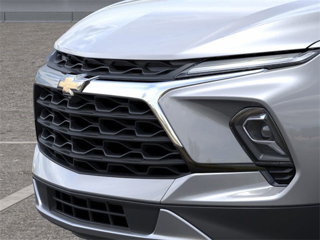 Vehicle image 13 of 24