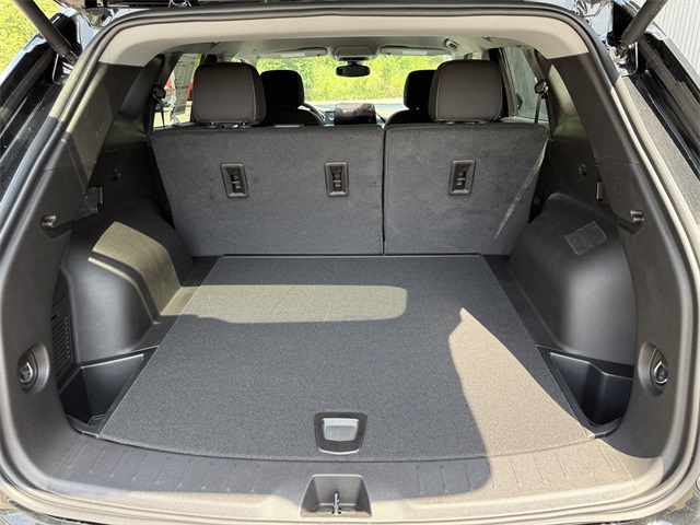 2025 Chevrolet Blazer LT Image 12 of 36