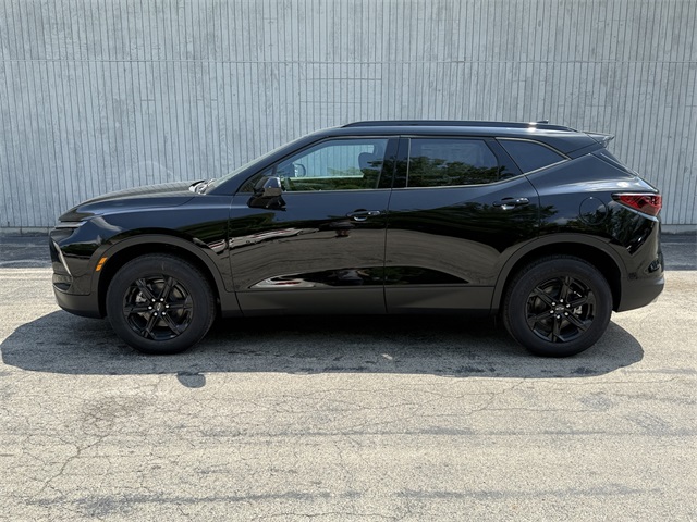 2025 Chevrolet Blazer LT Image 9 of 36