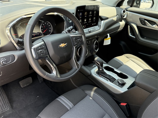 2025 Chevrolet Blazer LT Image 18 of 36