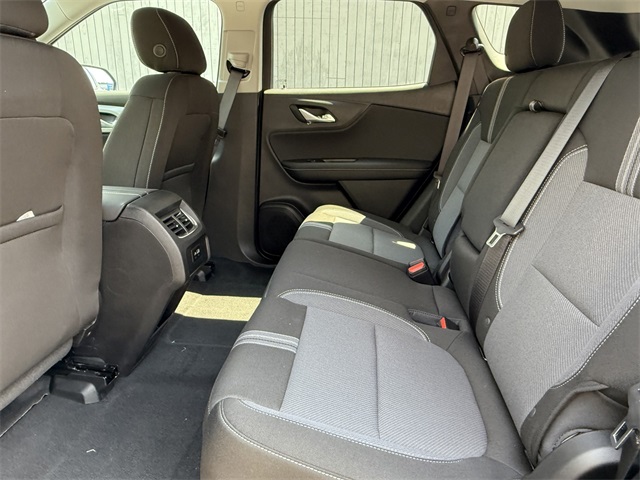 2025 Chevrolet Blazer LT Image 15 of 36