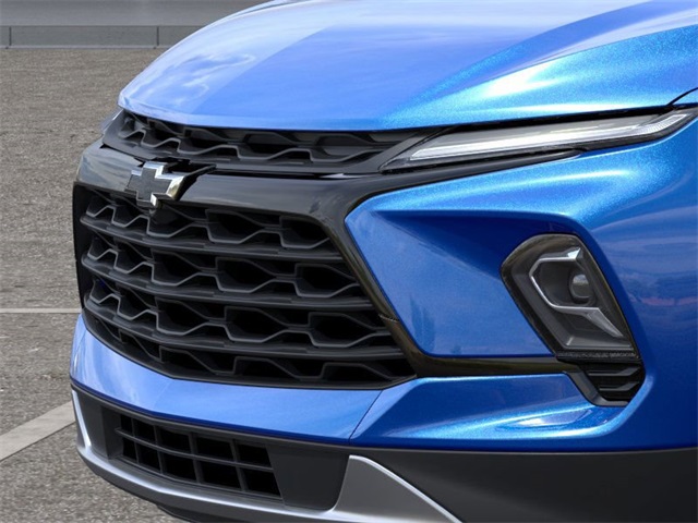 Vehicle image 13 of 24
