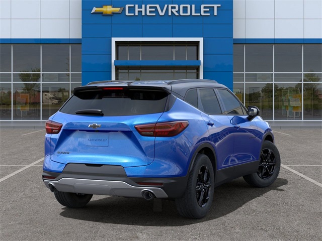 Vehicle image 4 of 24
