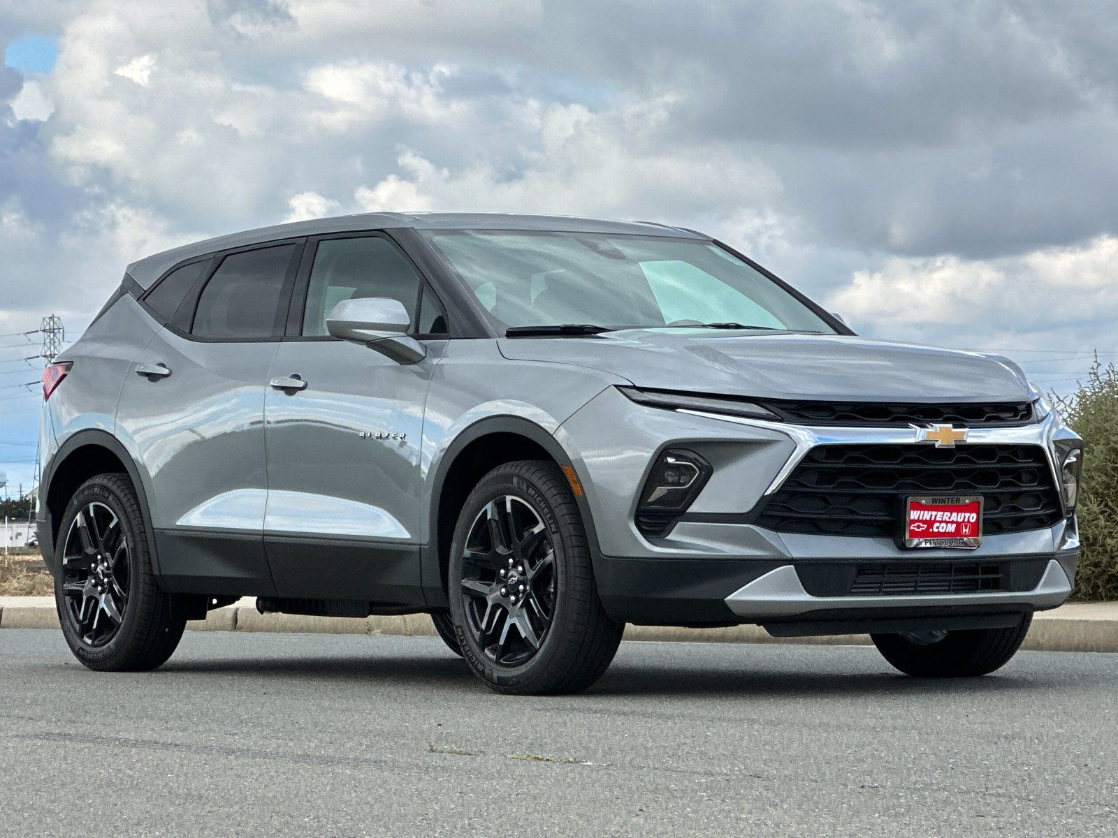 2025 Chevrolet Blazer LT Image 3 of 35
