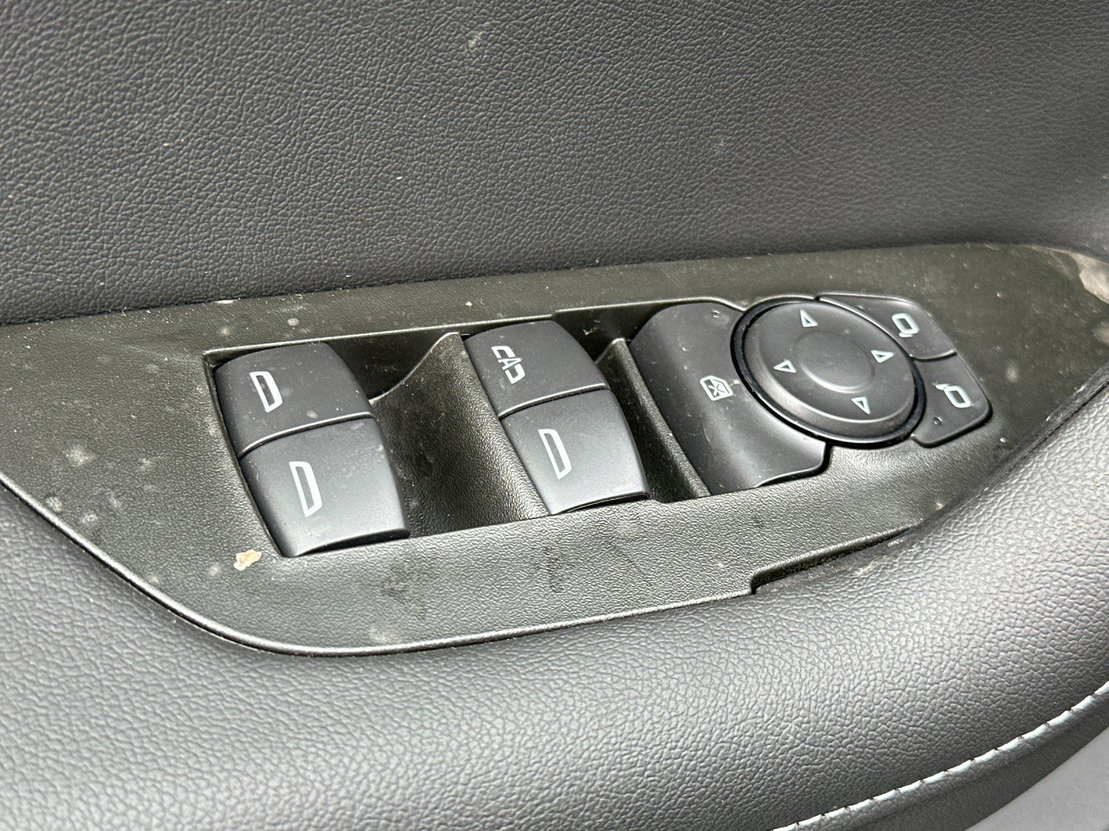 2025 Chevrolet Blazer LT Image 25 of 35