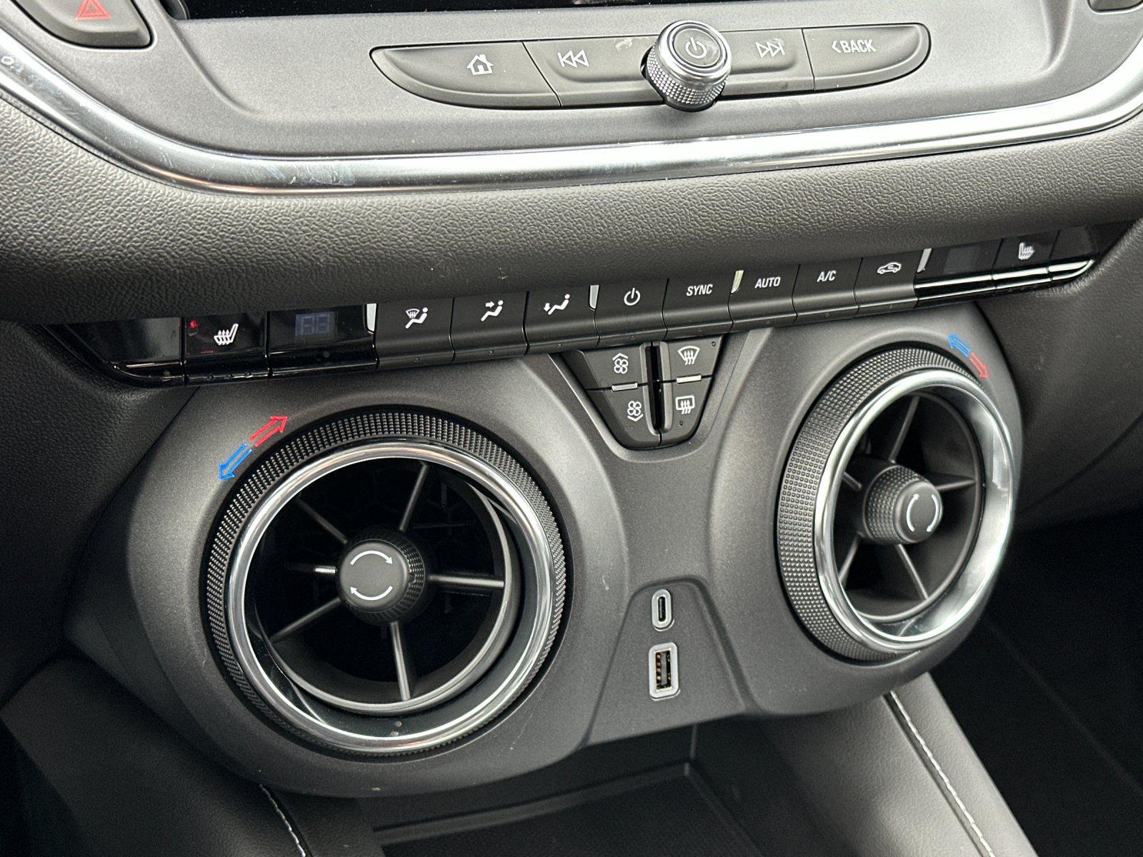 2025 Chevrolet Blazer LT Image 29 of 35