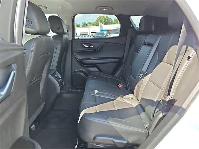 2025 Chevrolet Blazer LT Image 9 of 23