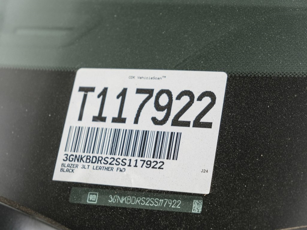 Vehicle image 27 of 41
