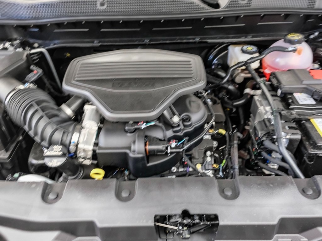 Vehicle image 13 of 41