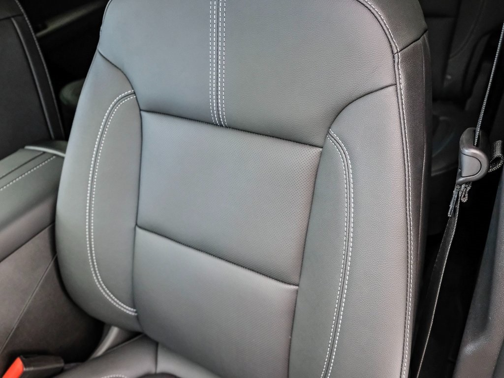 Vehicle image 22 of 41