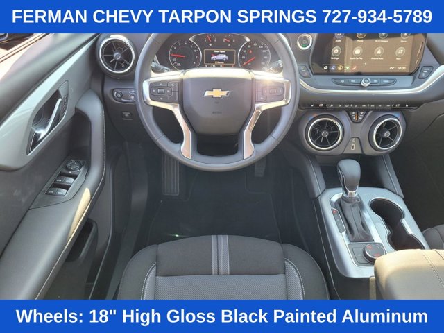 Vehicle image 14 of 33