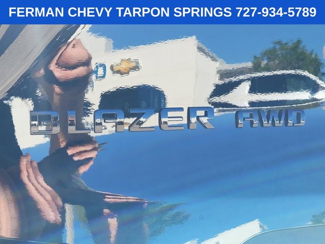 Vehicle image 16 of 33