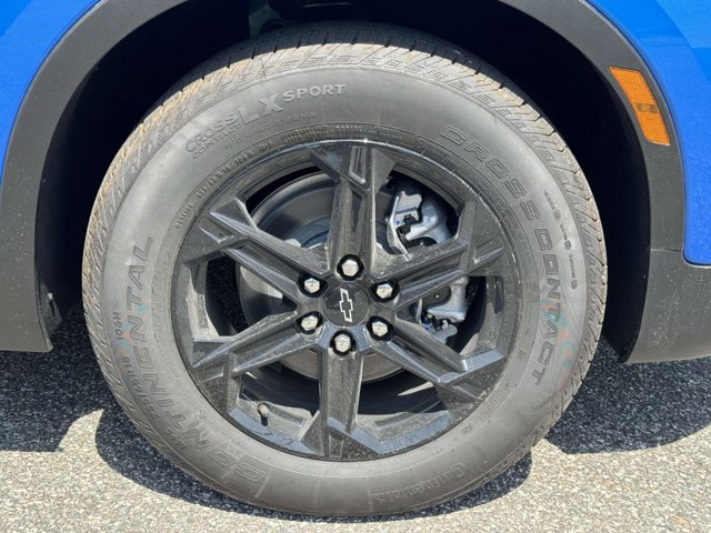 Vehicle image 24 of 26