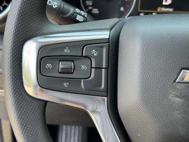 Vehicle image 10 of 26