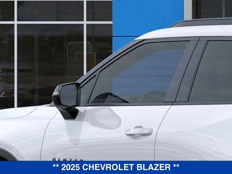 2025 Chevrolet Blazer LT Image 24 of 25