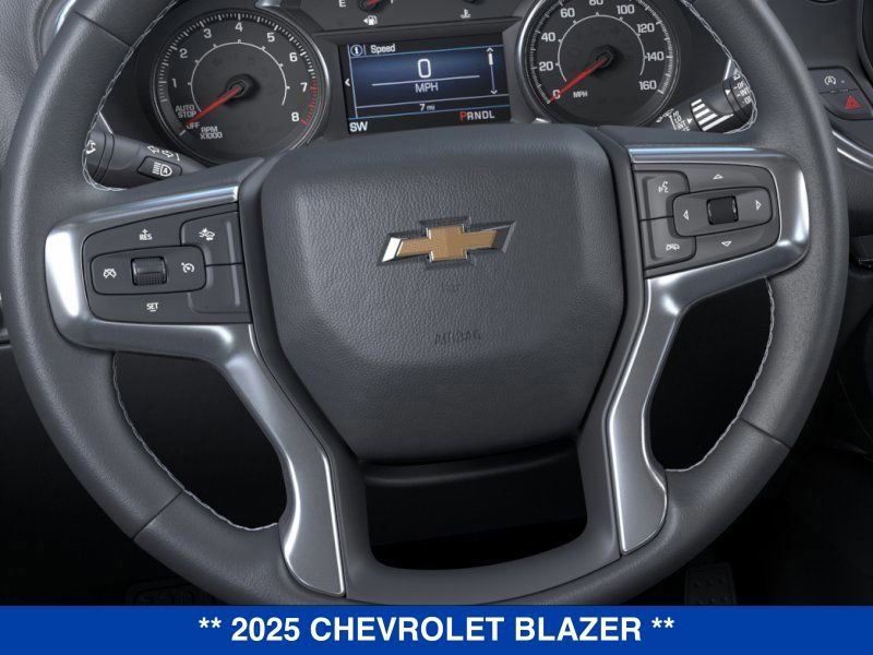 2025 Chevrolet Blazer LT Image 14 of 25