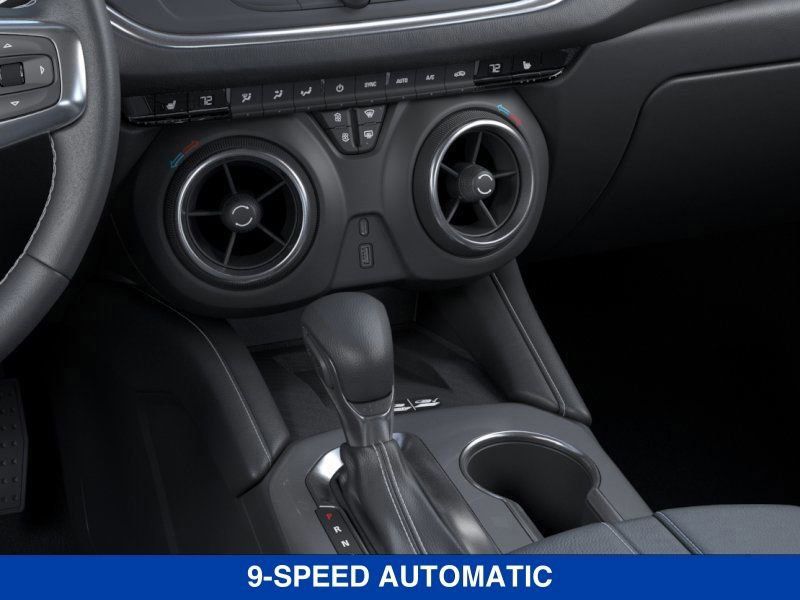 2025 Chevrolet Blazer LT Image 17 of 25