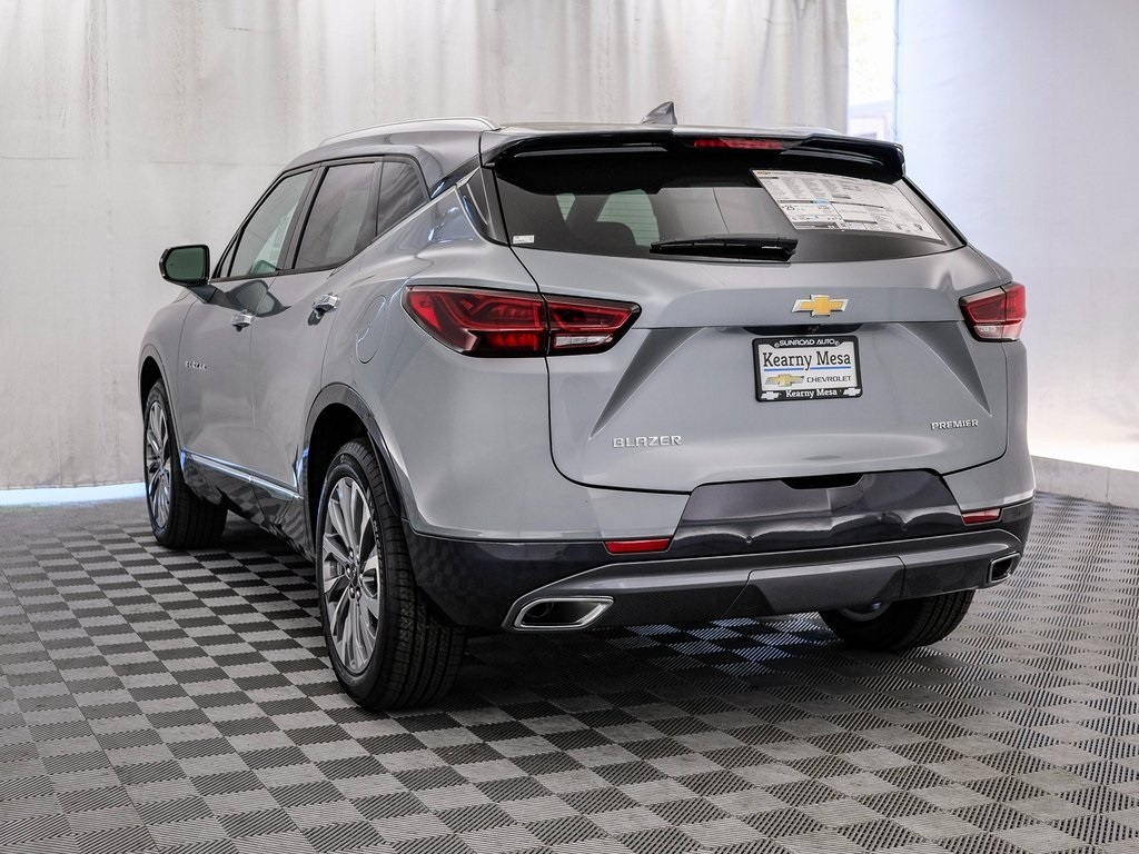 Vehicle image 7 of 41