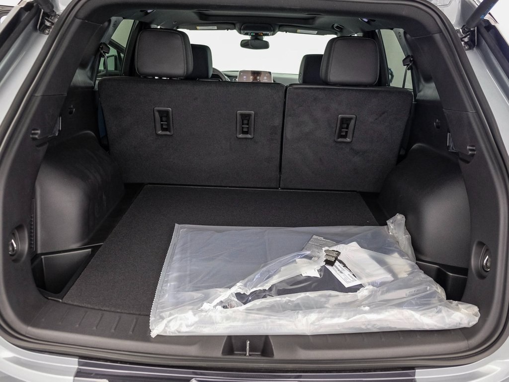 Vehicle image 26 of 41