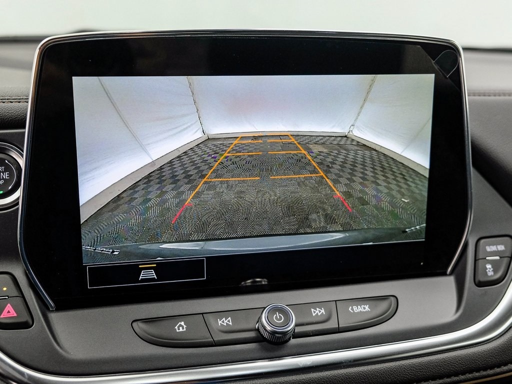 Vehicle image 25 of 41