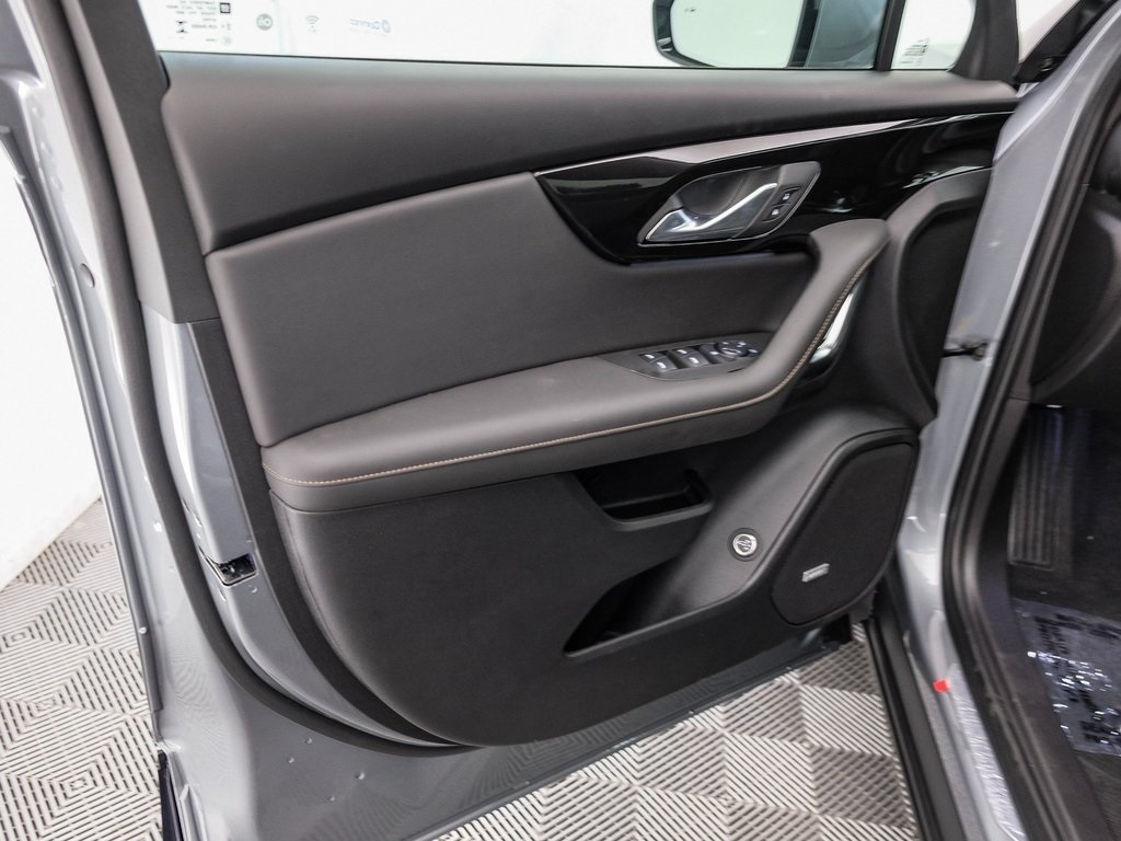 Vehicle image 20 of 41