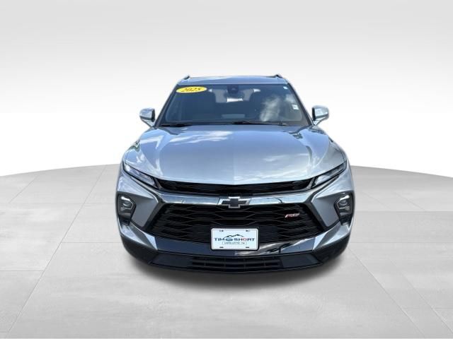 2025 Chevrolet Blazer RS Image 2 of 33
