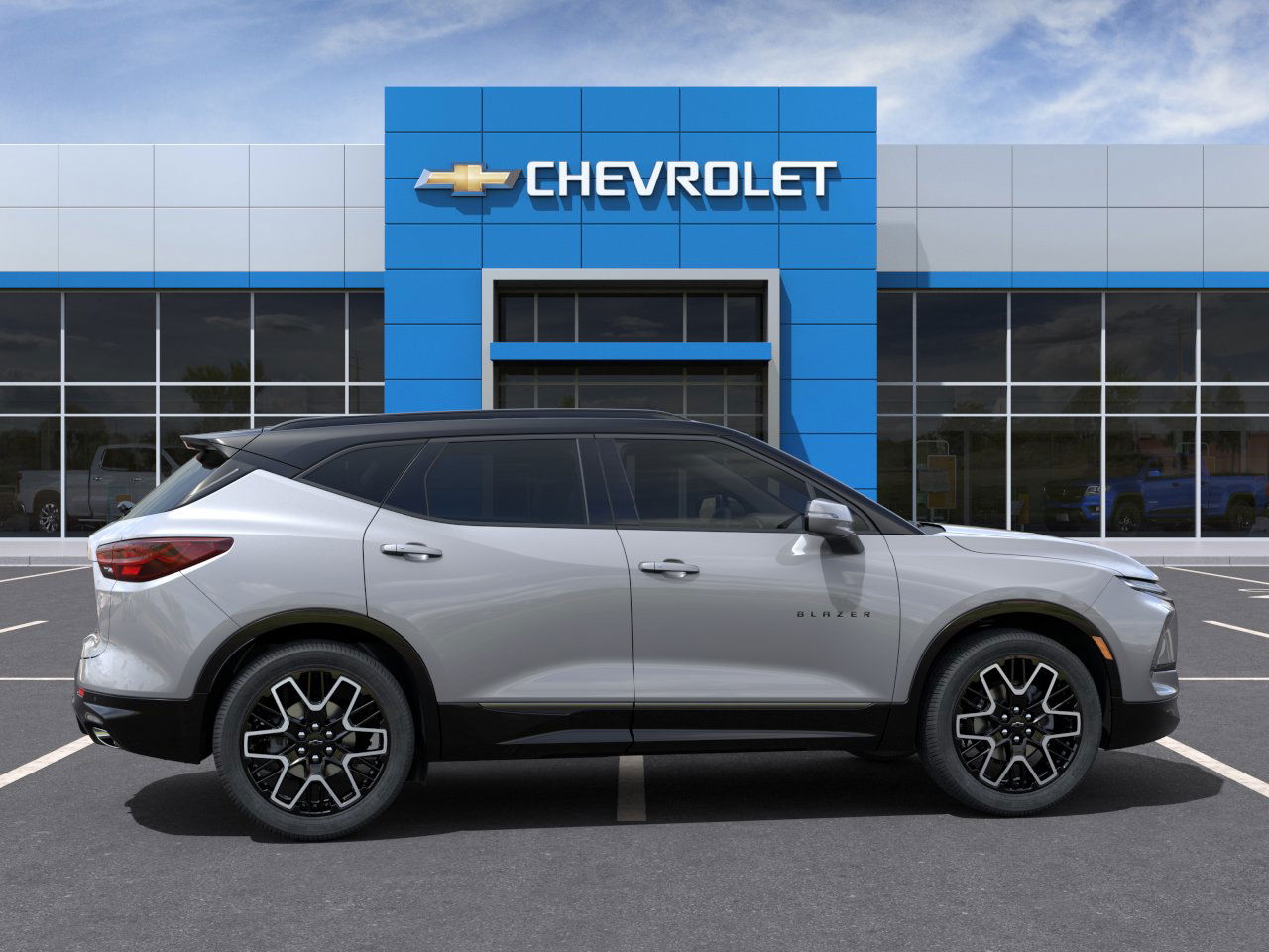 Vehicle image 4 of 36
