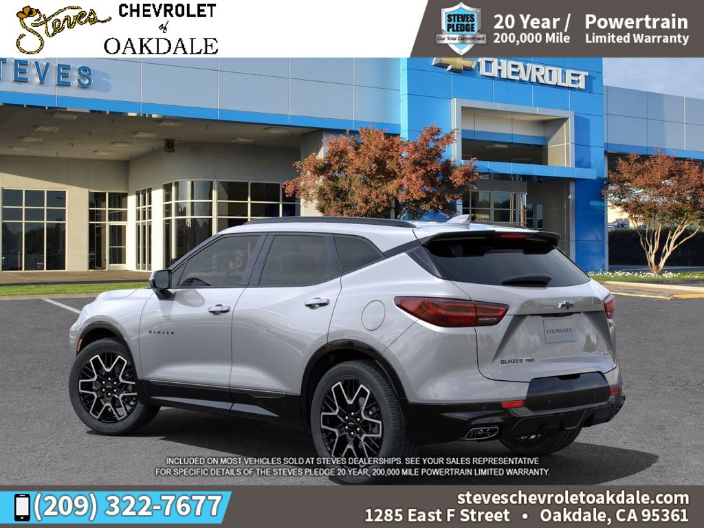 Vehicle image 8 of 24