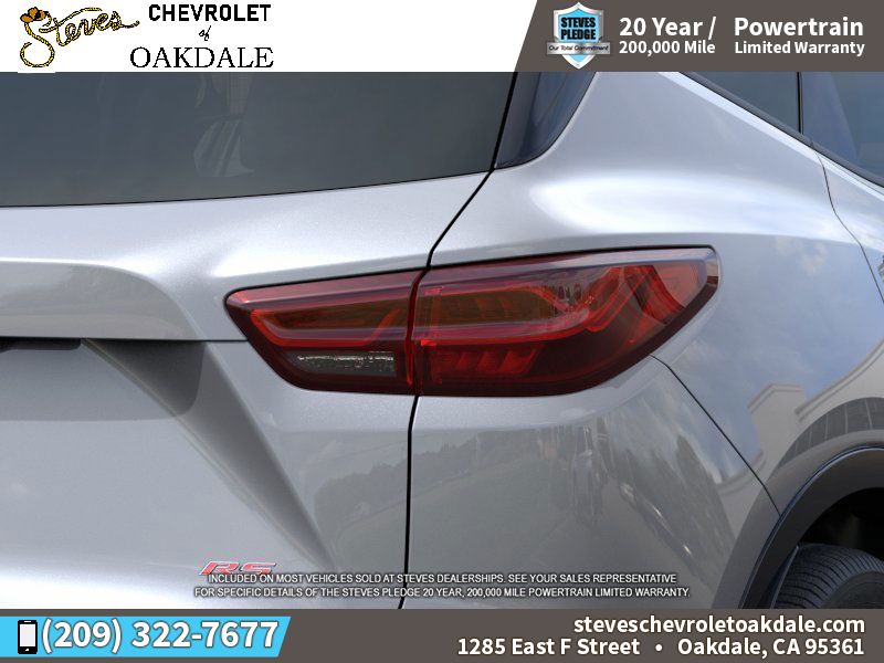 Vehicle image 11 of 24