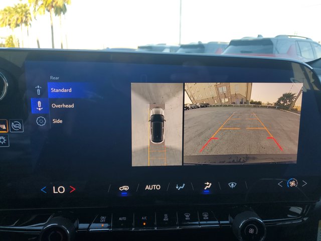 2025 Chevrolet Blazer EV FWD LT Image 17 of 29