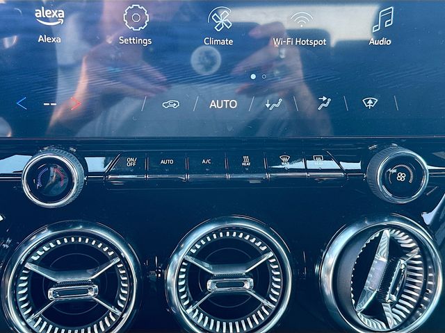 2025 Chevrolet Blazer EV AWD LT Image 20 of 29