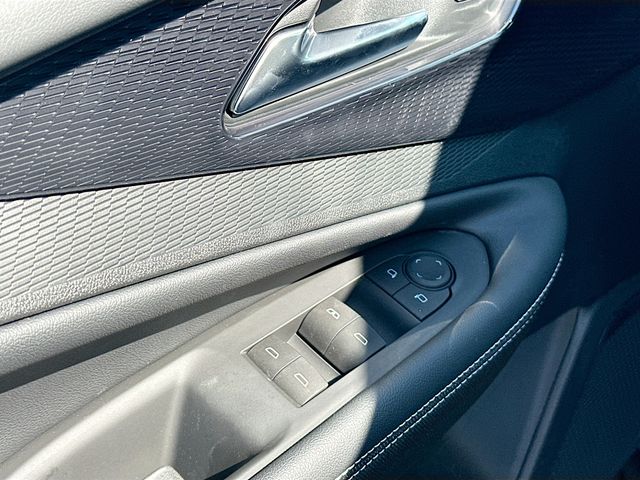 2025 Chevrolet Blazer EV AWD LT Image 21 of 29