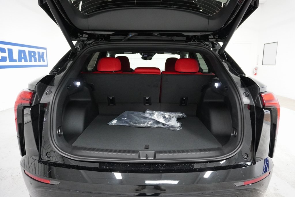 Vehicle image 10 of 42