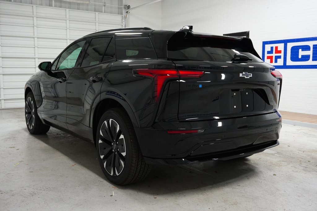 Vehicle image 9 of 42