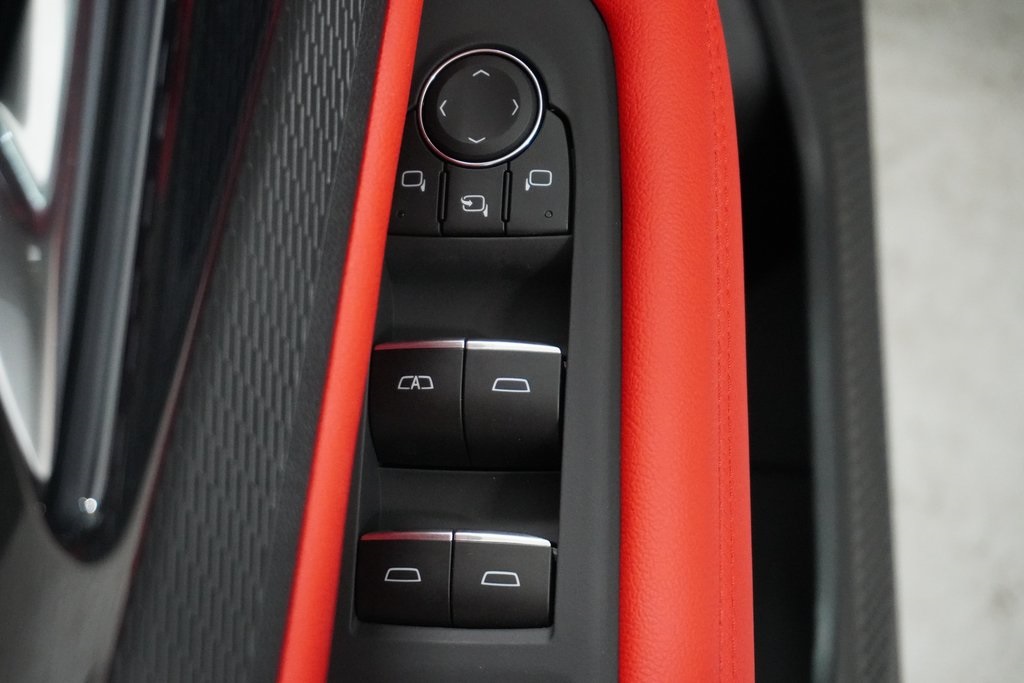 Vehicle image 14 of 42