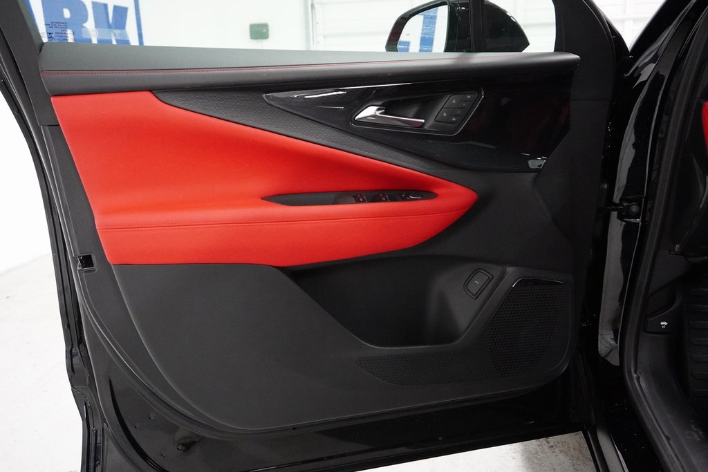 Vehicle image 13 of 42