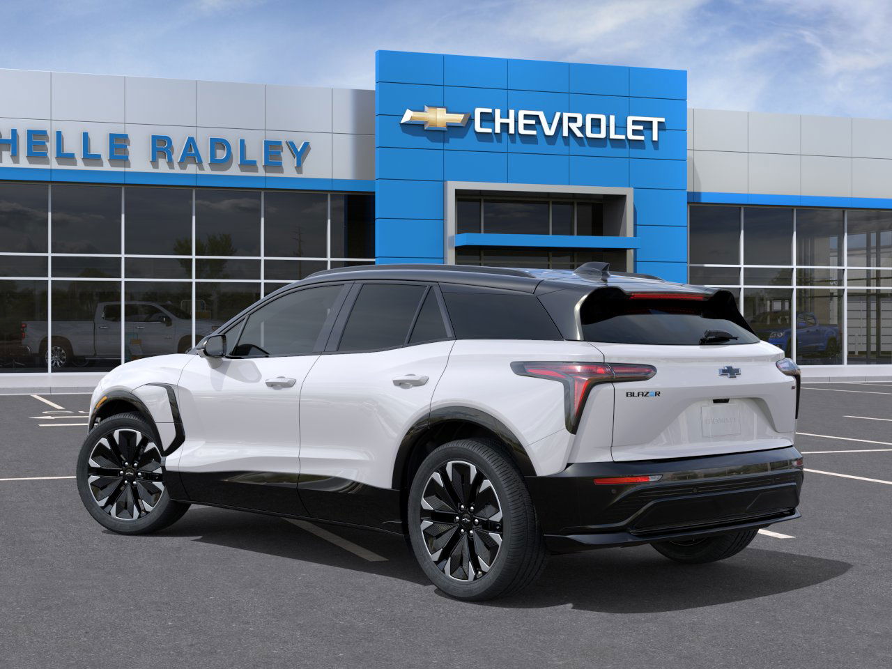 2025 Chevrolet Blazer EV RWD RS Image 16 of 50