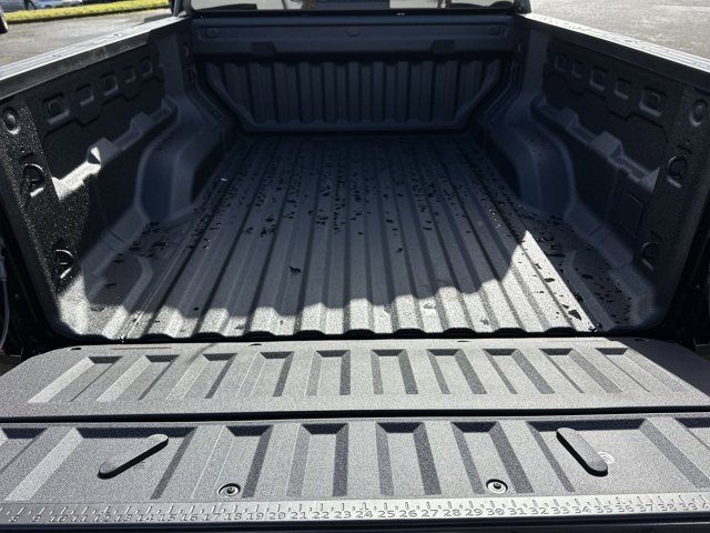 Vehicle image 8 of 25