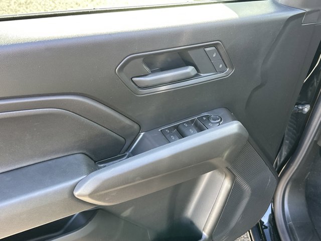 Vehicle image 13 of 25