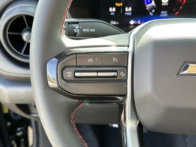Vehicle image 16 of 25