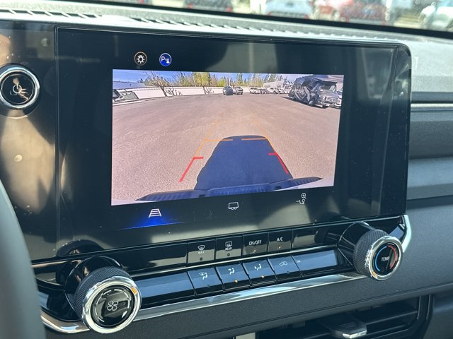 Vehicle image 22 of 25
