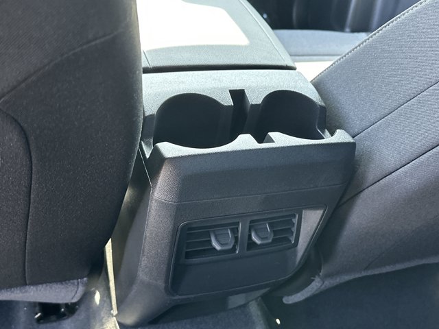 Vehicle image 13 of 25