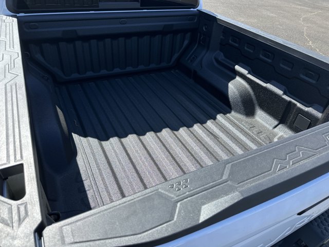 Vehicle image 8 of 25