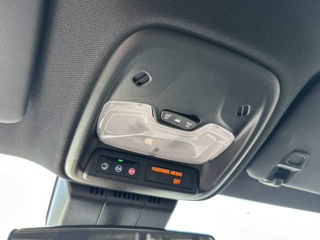 Vehicle image 20 of 25