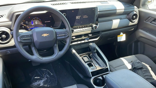 Vehicle image 15 of 32