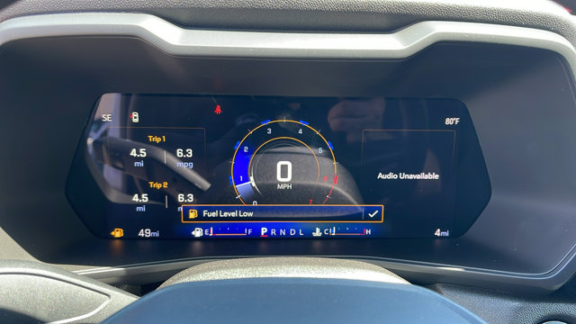 Vehicle image 27 of 32