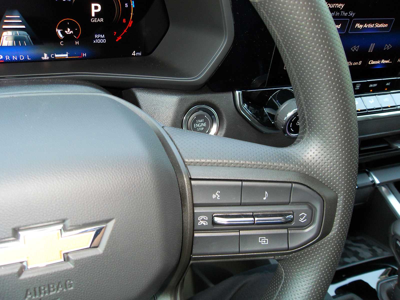 Vehicle image 18 of 36