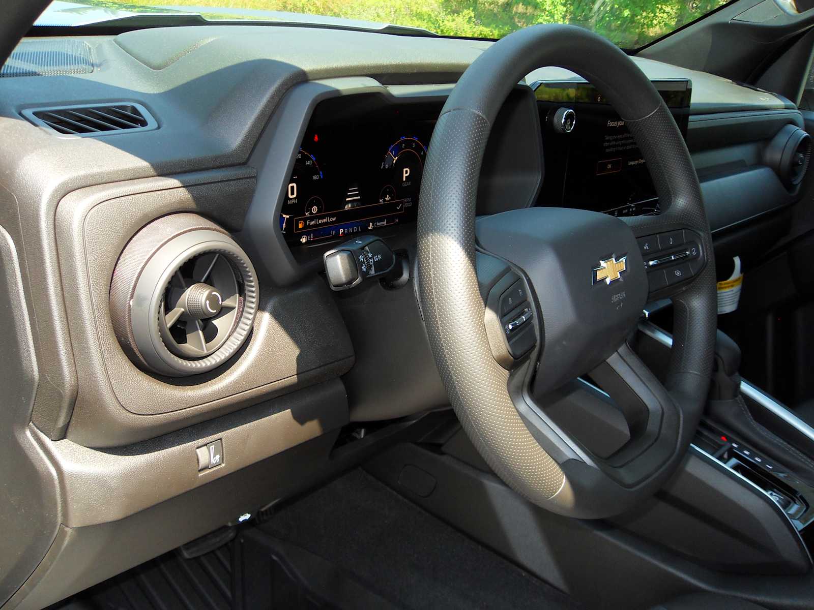 Vehicle image 16 of 36
